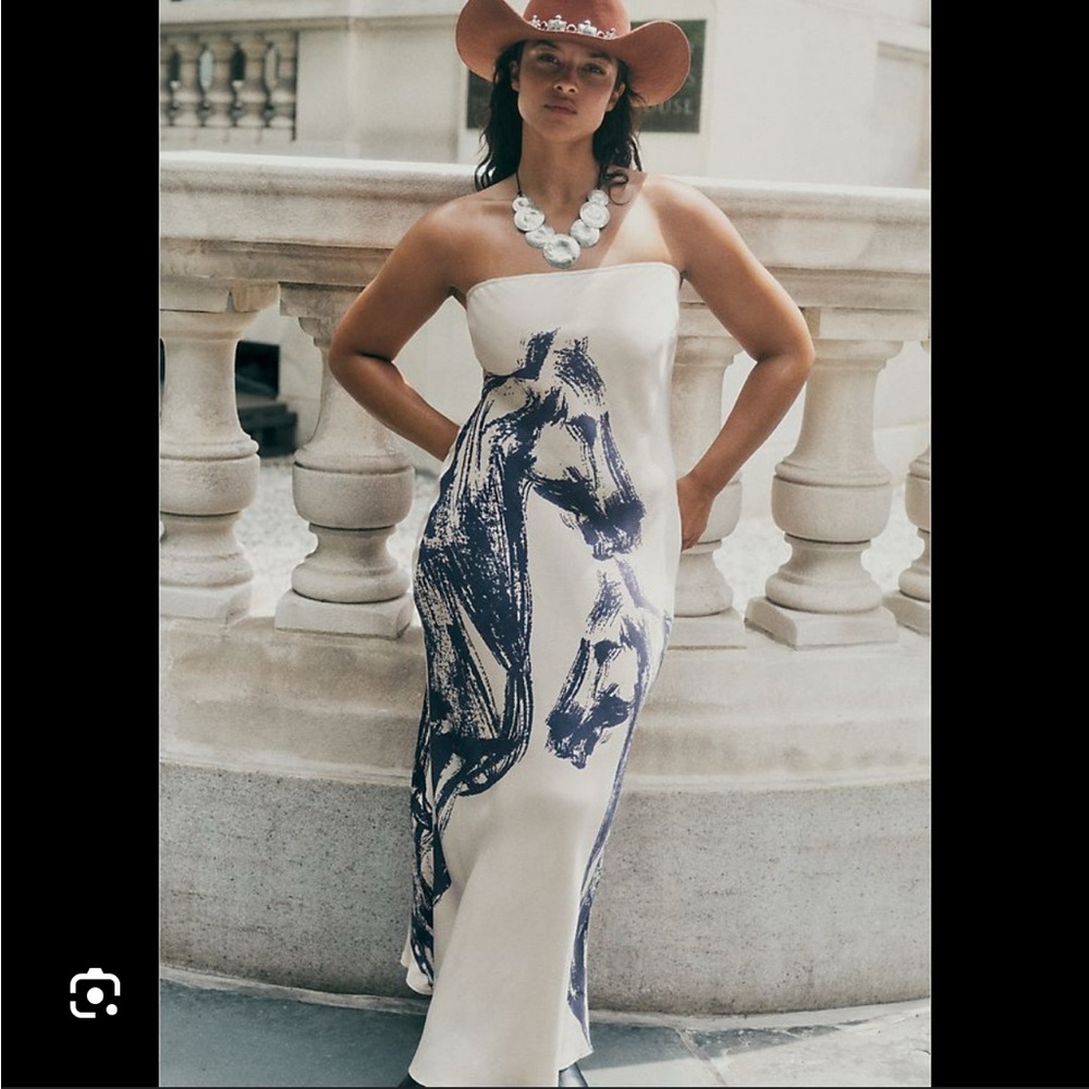 CONDITIONS APPLY CHLOE STRAPLESS MAXI DRESS
Color: Neutral
